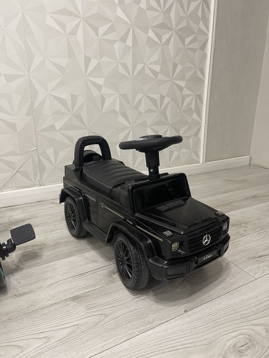 Продам самокат 4 в 1, машинку