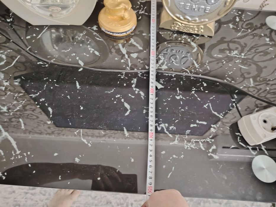 Продам тумбу под телевизор