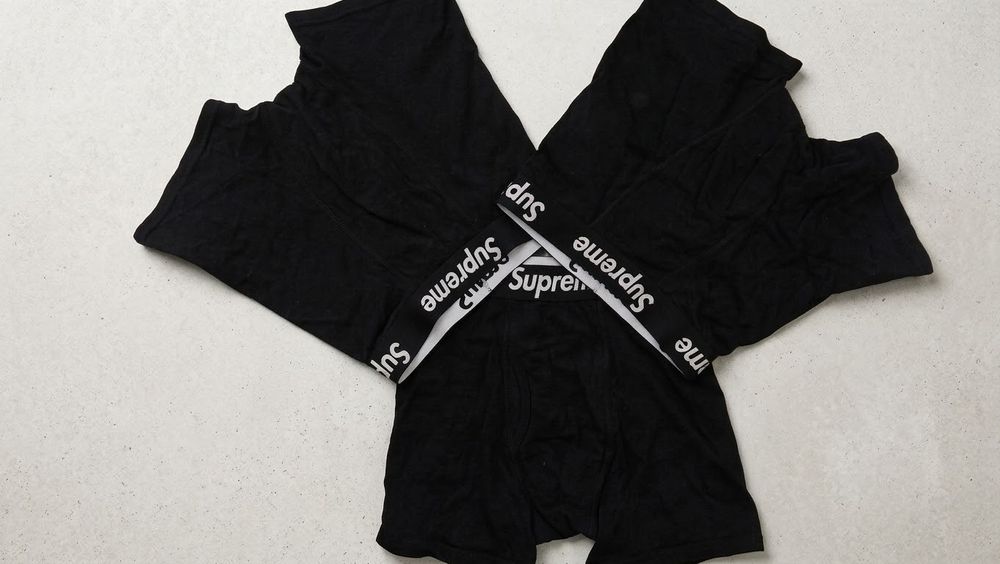 Set 3 perechi boxeri Supreme x Hanes – Negri – Mărimea S-M