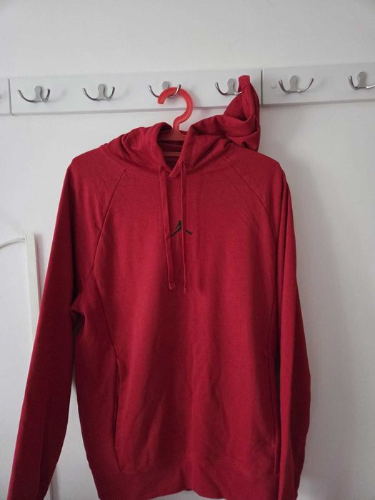 Hanorac Jordan, nou fara eticheta, mar S, culoarea rosie