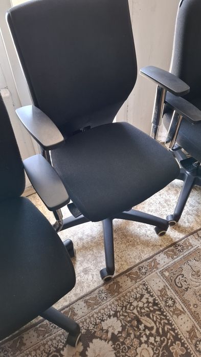 Ергономични офис столове