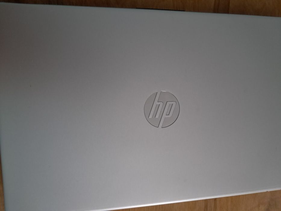 Почти новое ноутбук HP