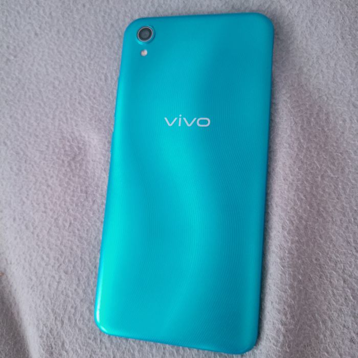 Продаю телефон  vivo