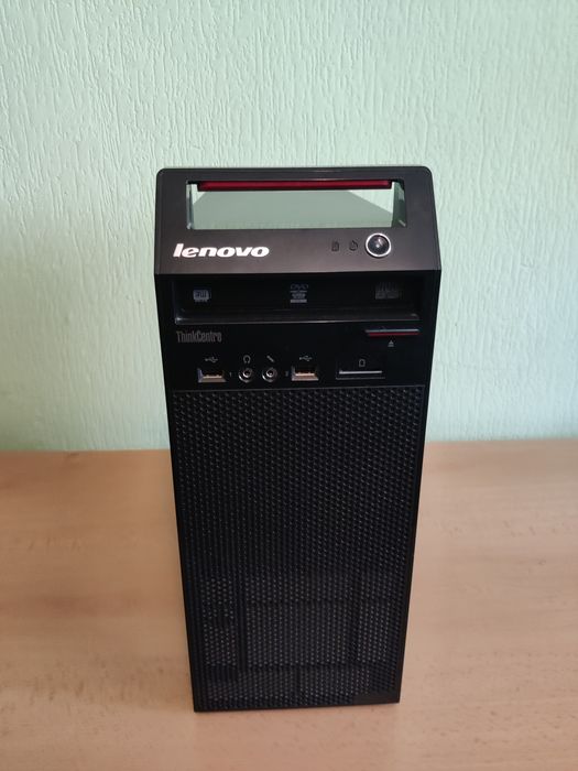 Компютър Lenovo + монитор Samsung