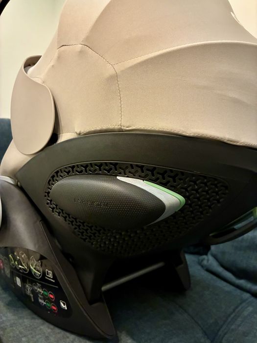 Cybex Cloud G i-Size Plus + адаптери, с ГАРАНЦИЯ