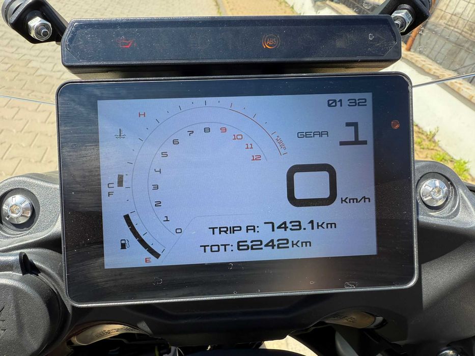 Benelli TRK 702X 2025 full echipată / touring / adventure