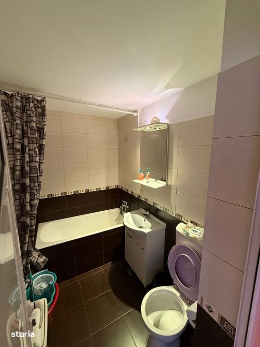 Apartament 3 camere, 66 mp utili, 2 bai, dressing  – bloc caramida