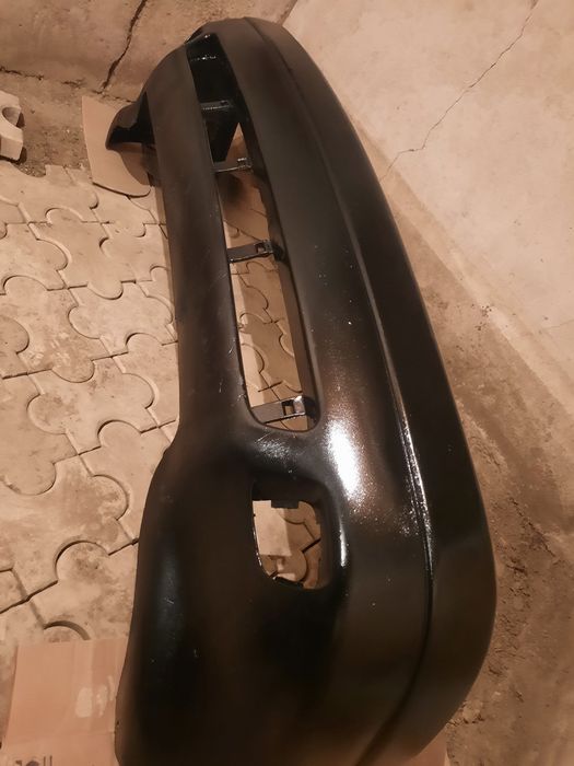 Передний бампер Ауди B3