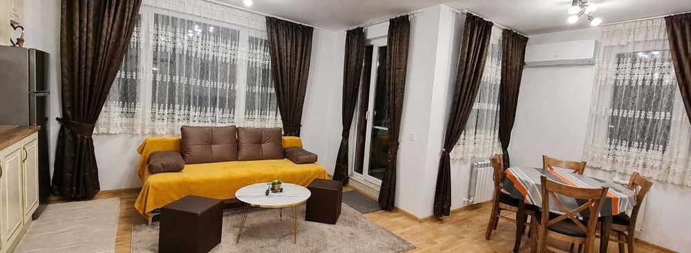 Дава се под наем Двустаен апартамент в София, Център - 65 кв.м за 351.39 € - Снимка #1