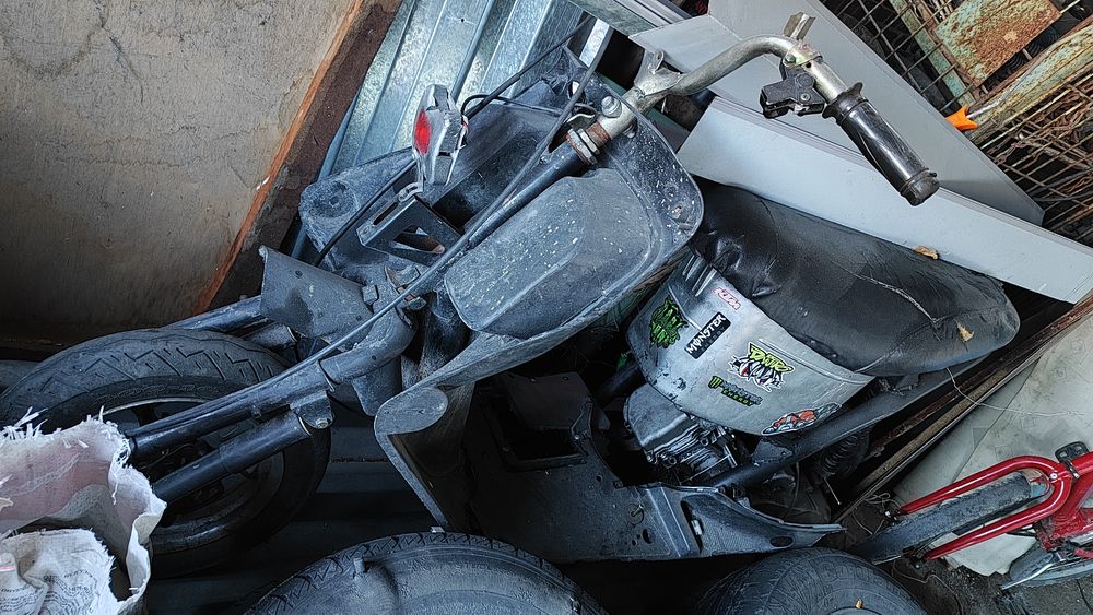 Продам мопед на запчасти