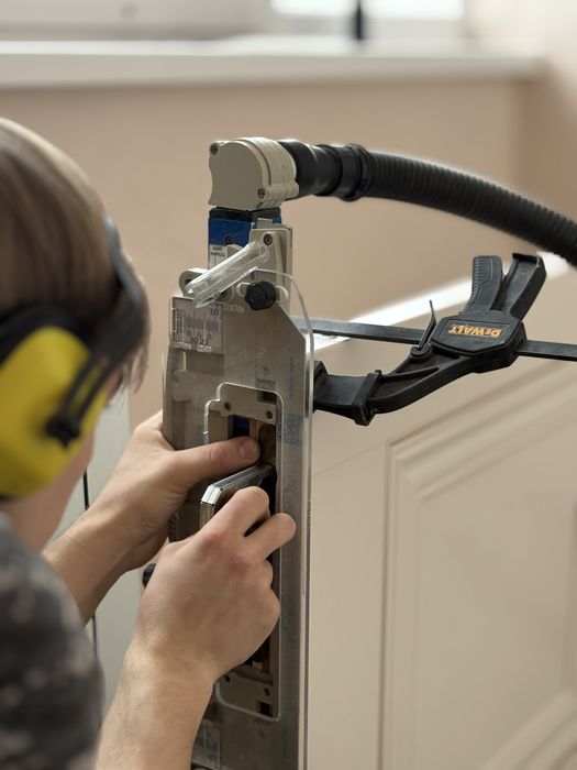 Установка дверей