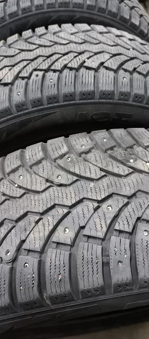Продам б/у шины 225/60R17