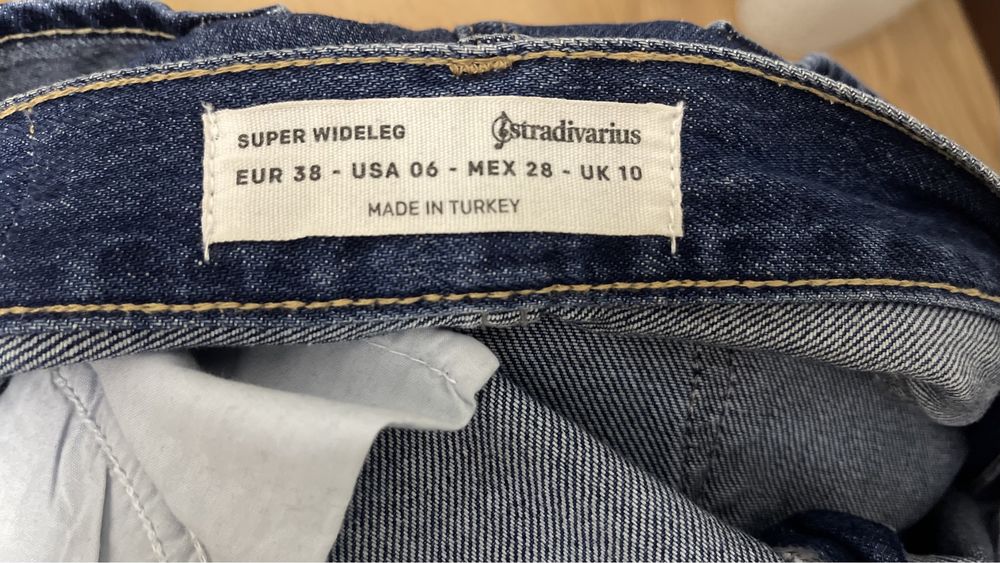Женские джинсы Stradivarius M размер