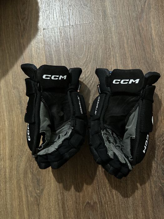 Хоккейные краги/перчатки CCM JETSPEED FT8
