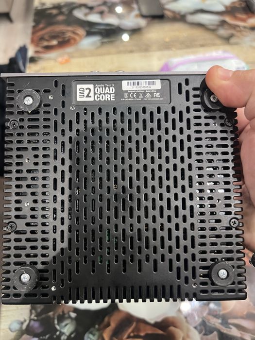 Продавам Звукова карта Universal audio Apollo twin X Quad Core UAD 2.