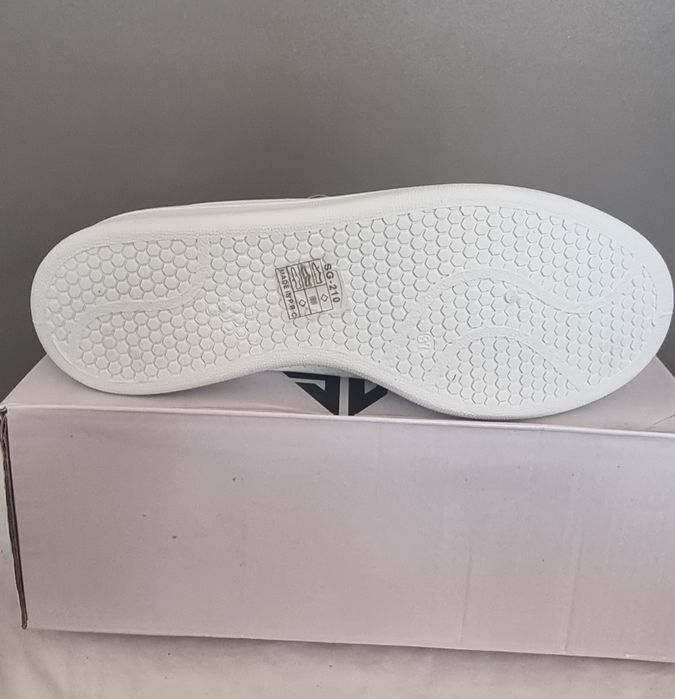 Пролетни дамски маратонки