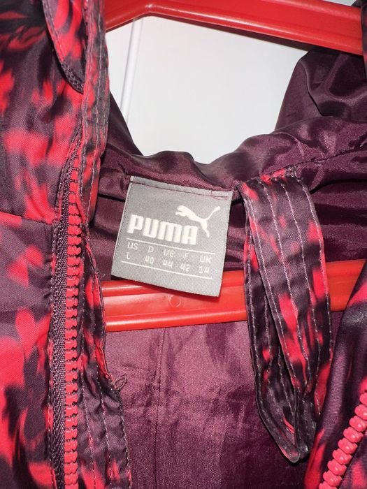 Продавам дамско яке Puma