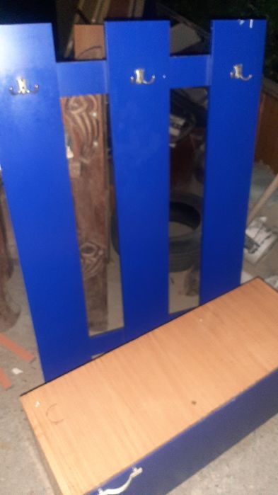 Продам мебель в прихожку