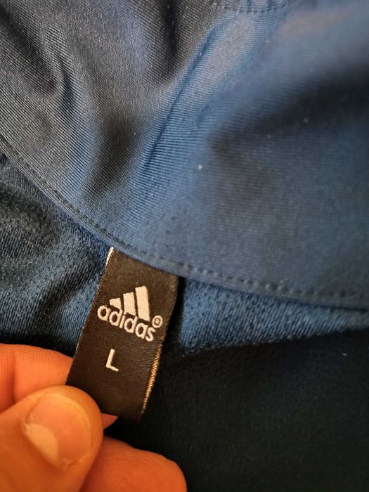 Продавам спортно горнище-оригинално Adida