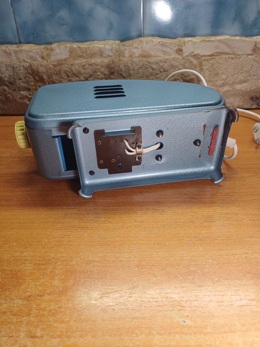 Vand proiector de diafilme