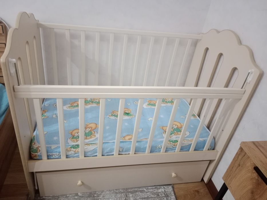 Продают детскую кровать