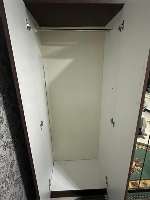 Продается спальный гарнитур