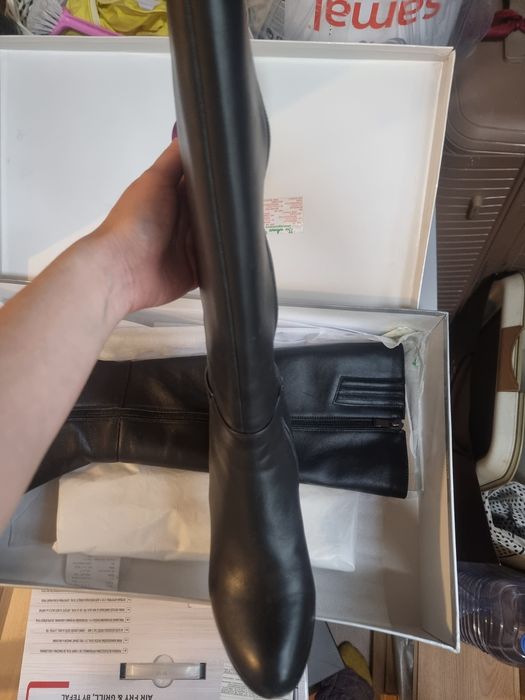 Черные Сапоги осенние на каблуке