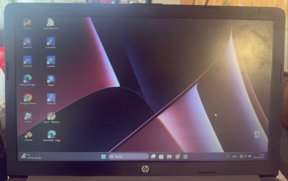 HP 250 G7 лаптоп / Отлично състояние / Идеален за работа и учене