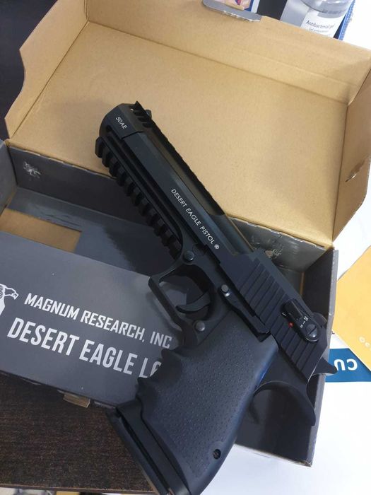 Pistol Airsoft DESERT EAGLE .50AE=>Co2/4,7j/6.08mm BLOW-BACK