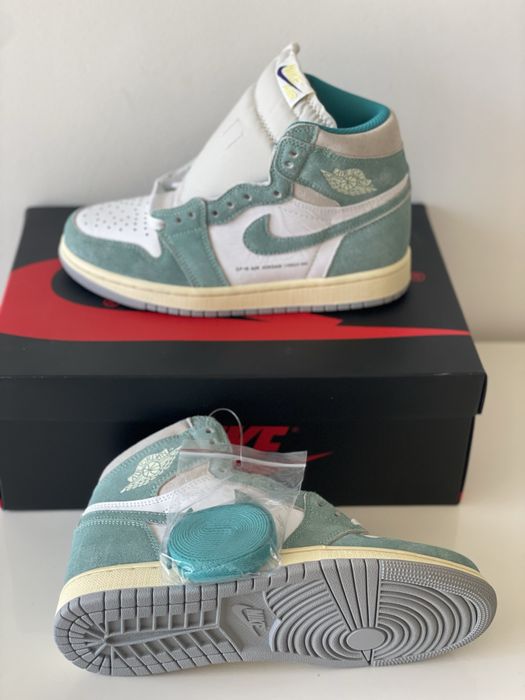 Jordan 1 Retro Turbo Green Air White Hyper Royal Grey