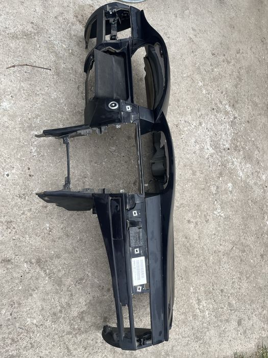 Vand plansa bord bmw e60,e61 cu suport de pahare.