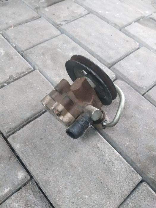 Toyota 3y 2.0 бензин ГУР насос