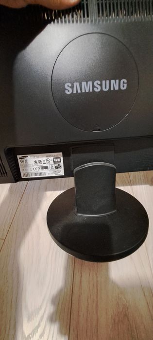 монитор SAMSUNG - SyncMaster-2043 NW