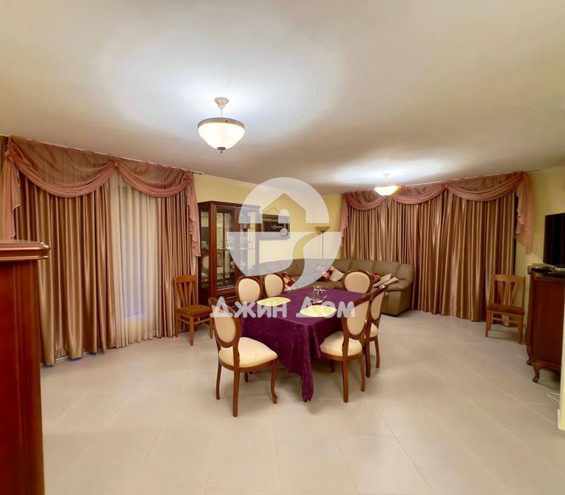 Продава се Четиристаен апартамент в Свети Влас - 295 кв.м за 950 €/кв.м - Снимка #2