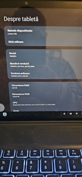 Lenovo tab p11 cu husa si tastatura