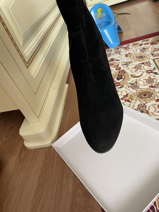 Продаю осенние сапоги