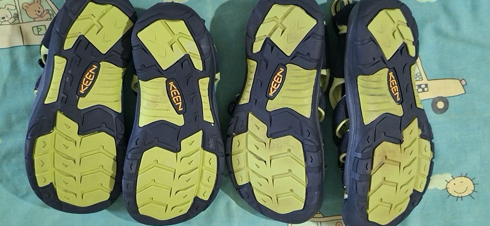 Два чифта супер  яки сандали  KEEN - размер  37