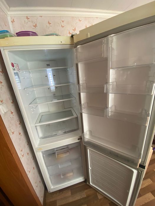 Продаётся холодильник