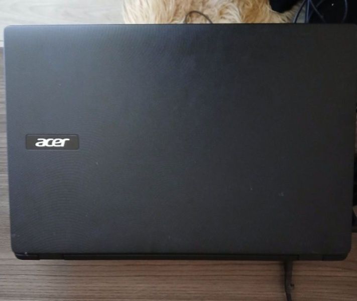 Acer Aspire ES 17 Impecabil