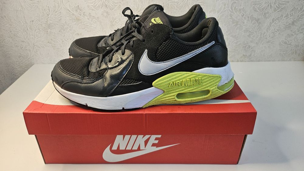 Маратонки Nike Court Vision Mid.Nike Air Max Excee номер 44