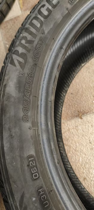 4бр Летни гуми 245 45 18