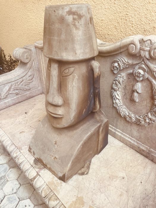 Statueta din ceramica stil Moai