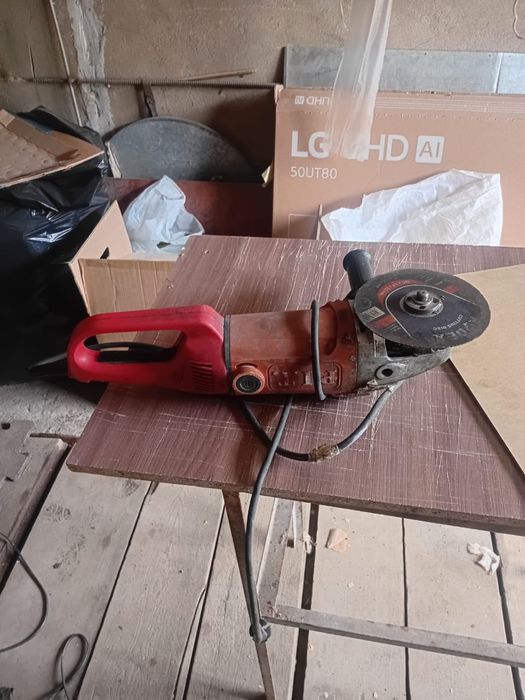 Продам болгарку б/у