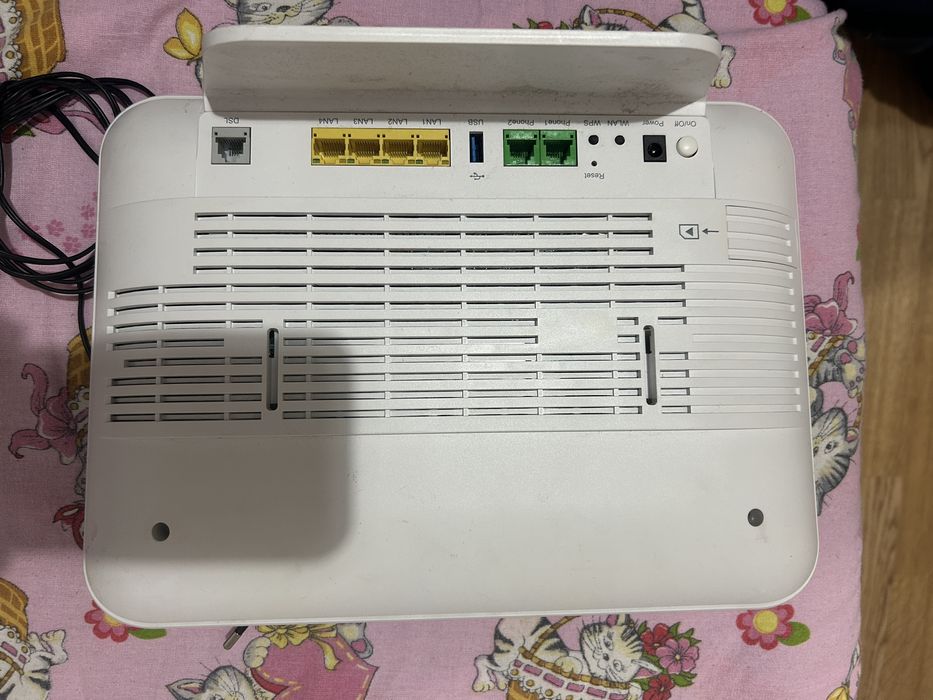 Modem cu cartela 5G si cablu