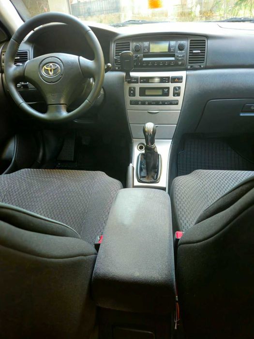 Toyota corolla 2.0 tdi 2003г.