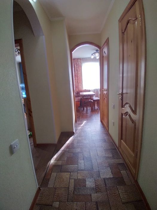 Продаю квартиру 4 комнатную