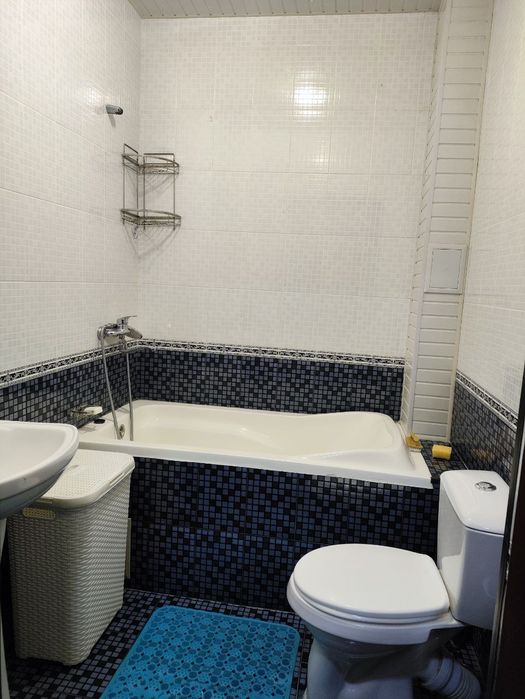 Сдаётся 2-х комнатная квартира в Центральной аптеке