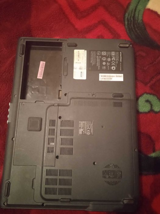 Продам ноутбук EMACHINES