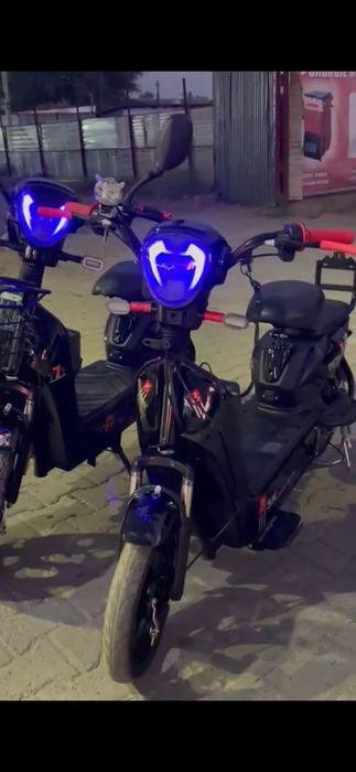Продам  ск8 новый аккумлятор А+