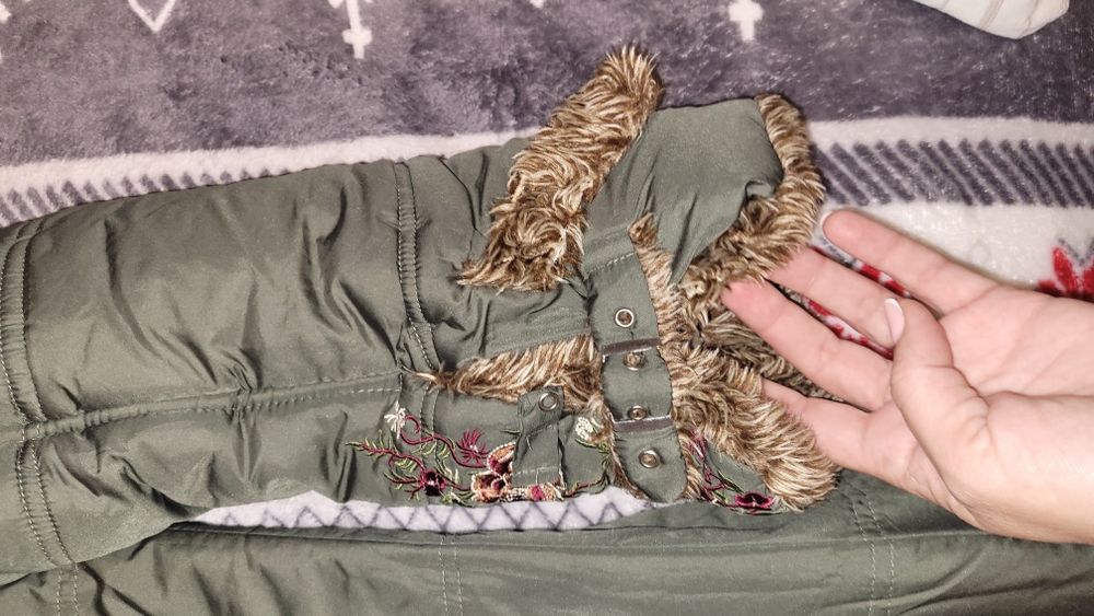 Haina dama groasa marime M cu glugă, lunga